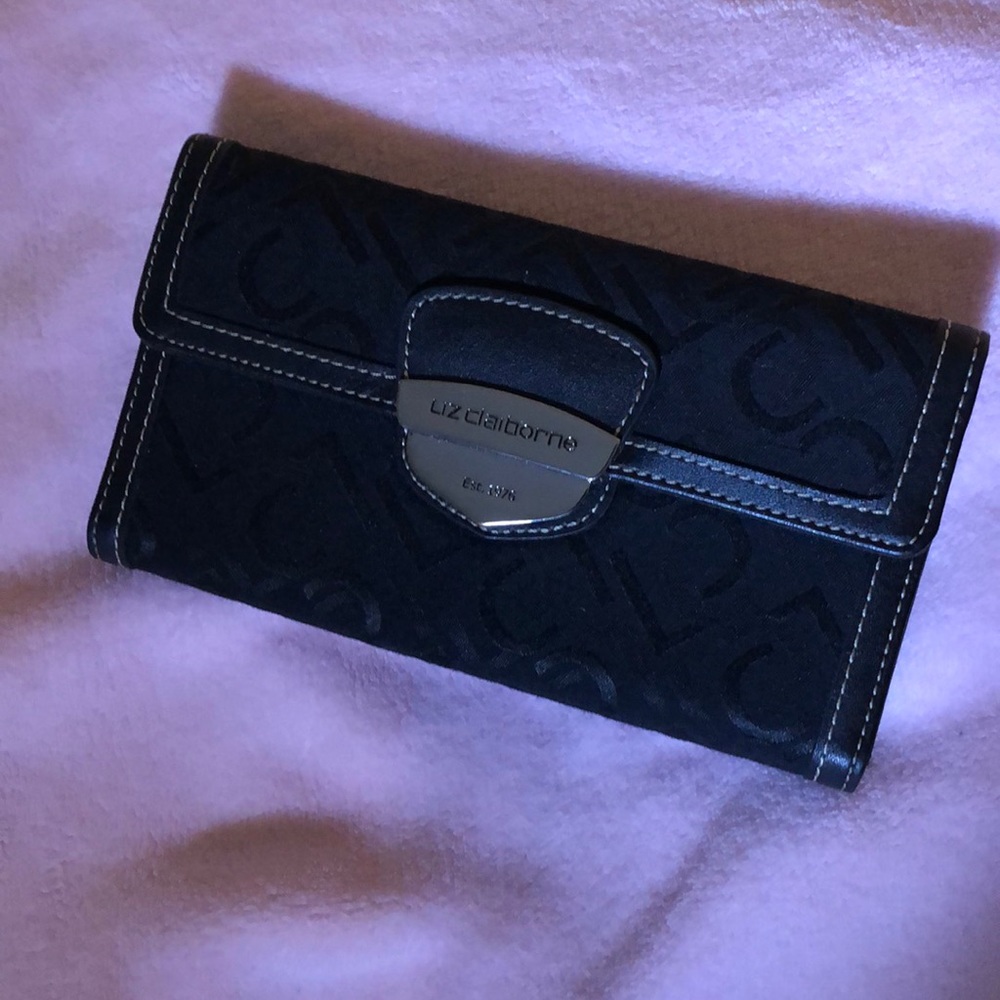 Liz Claiborne wallet